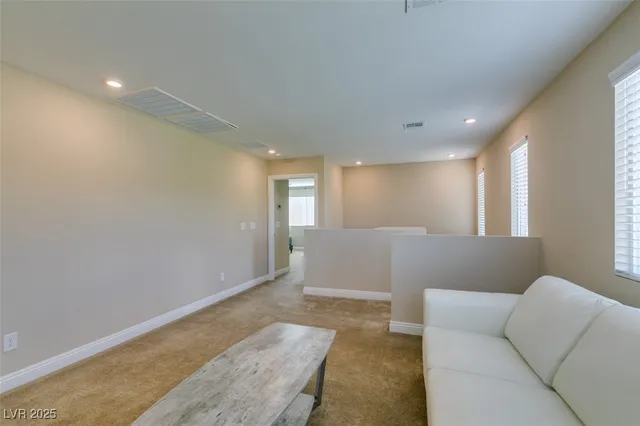 $2,595 | 8995 Elati Court, Las Vegas, NV 89148