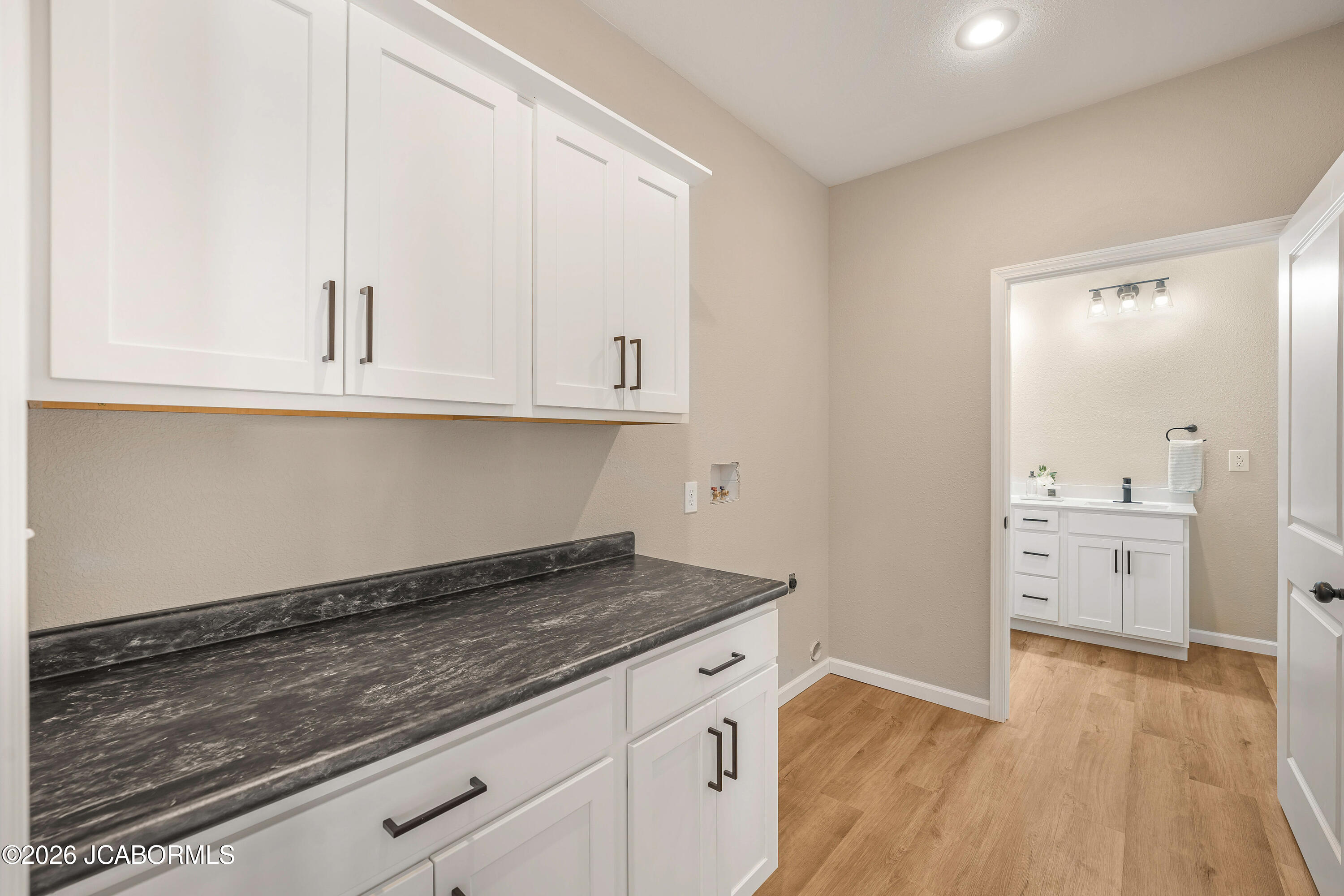 1202 Hillcrest Road California, MO 65018 - Photo 41 of 43 DSC02473-3264