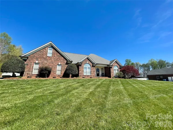 $615,000 | 2472 Genelia Drive, Claremont, NC 28610