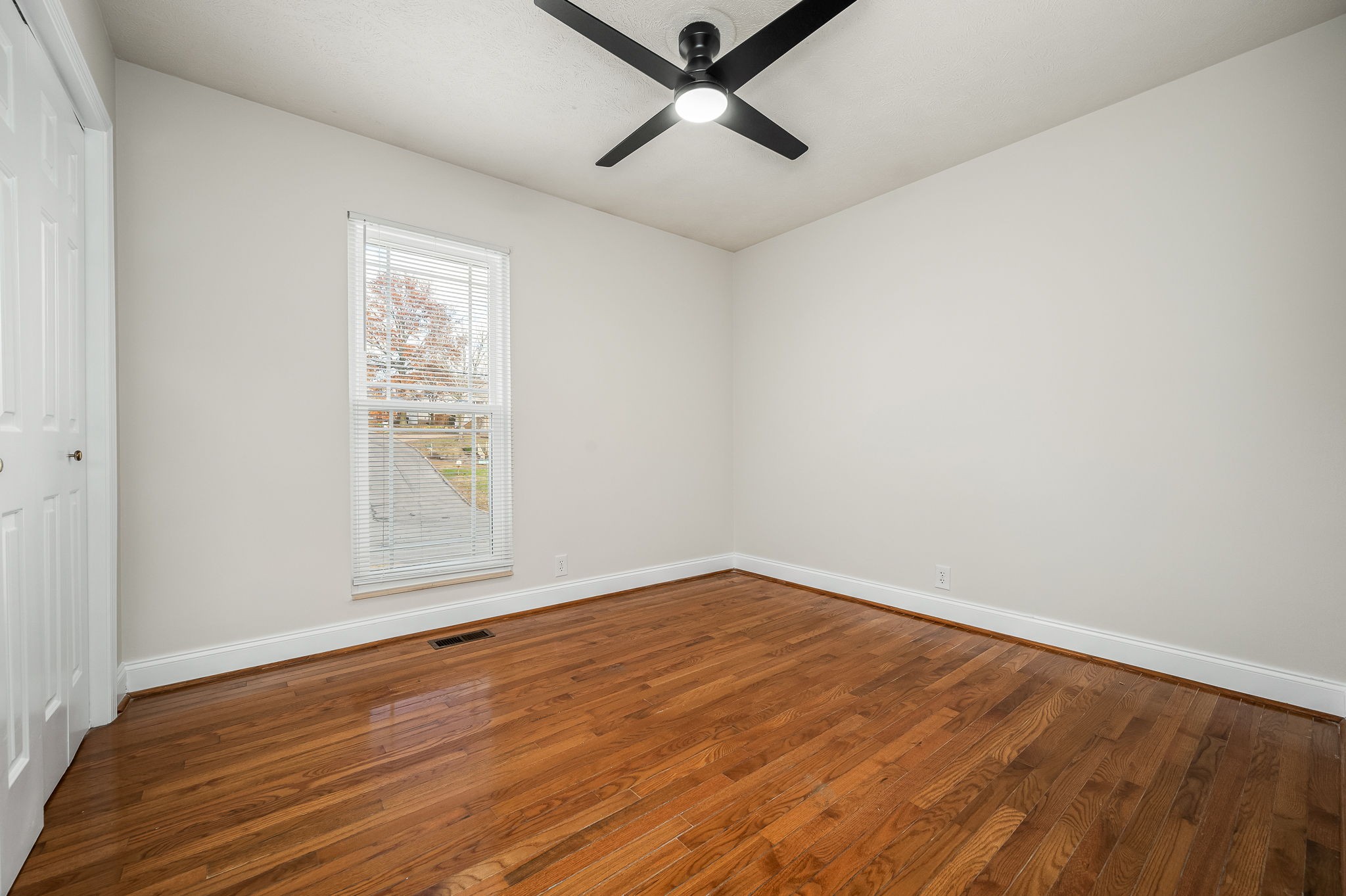 1408 Hunters Branch Road Antioch, TN 37013 - Photo 4 of 43 Gallery Image 4