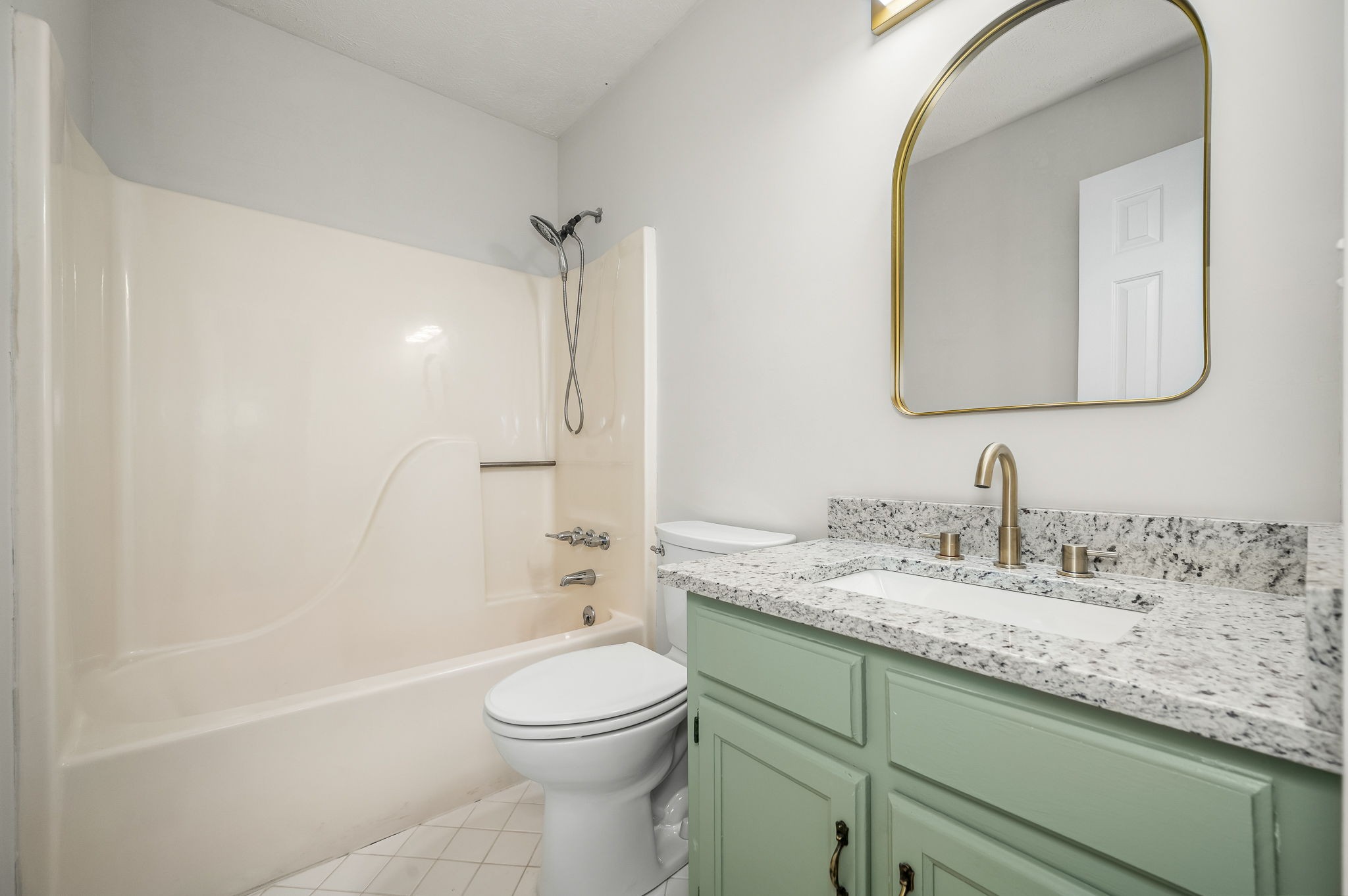 1408 Hunters Branch Road Antioch, TN 37013 - Photo 6 of 43 Gallery Image 6