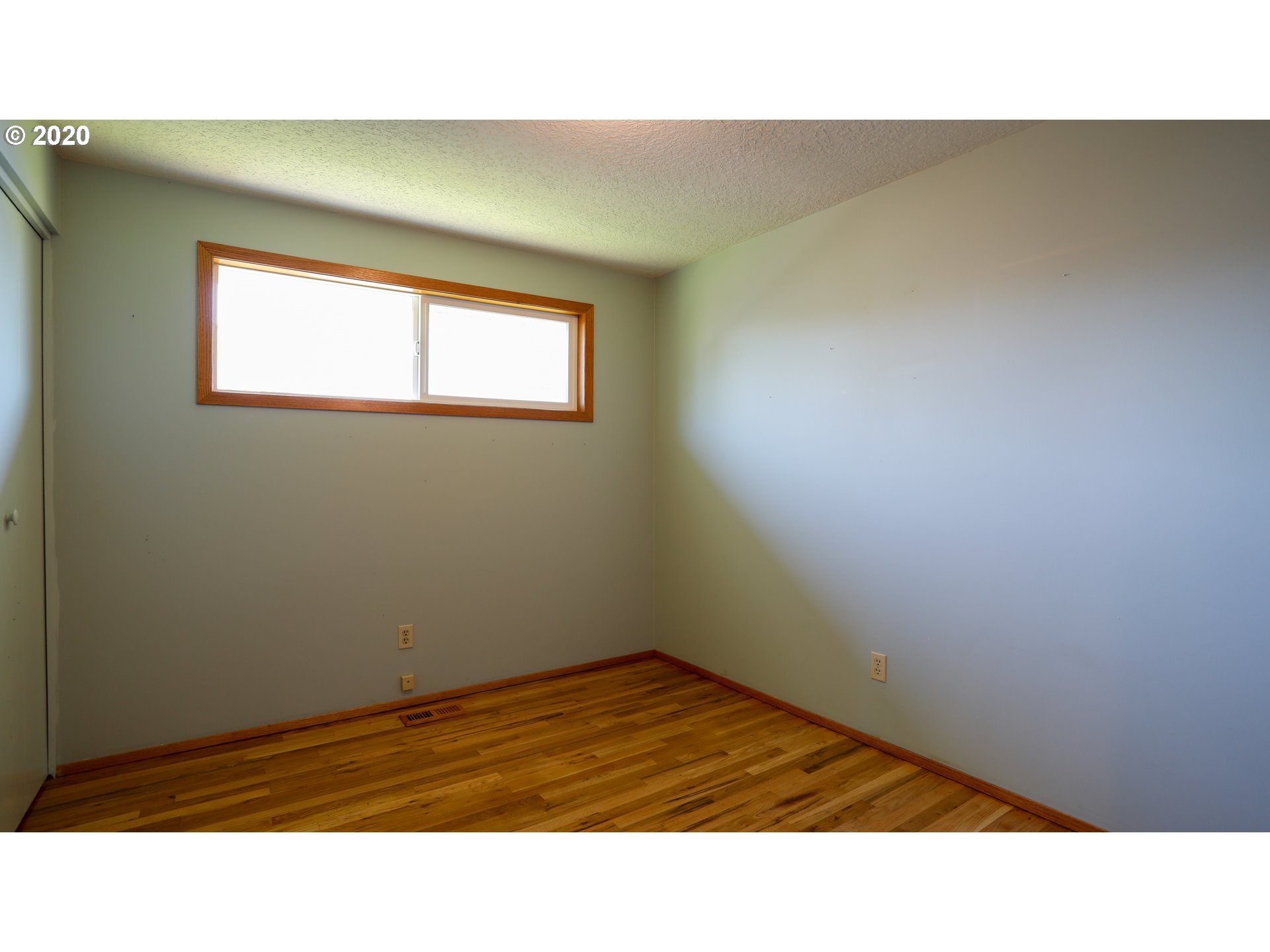 1830 Thompson Road Woodburn, OR 97071 - Photo 14 of 28 Gallery Image 14