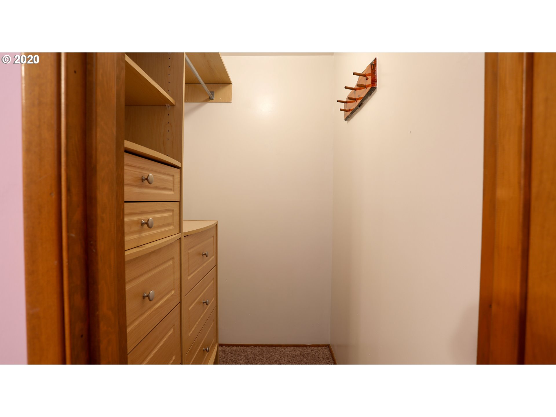 1830 Thompson Road Woodburn, OR 97071 - Photo 17 of 28 Gallery Image 17