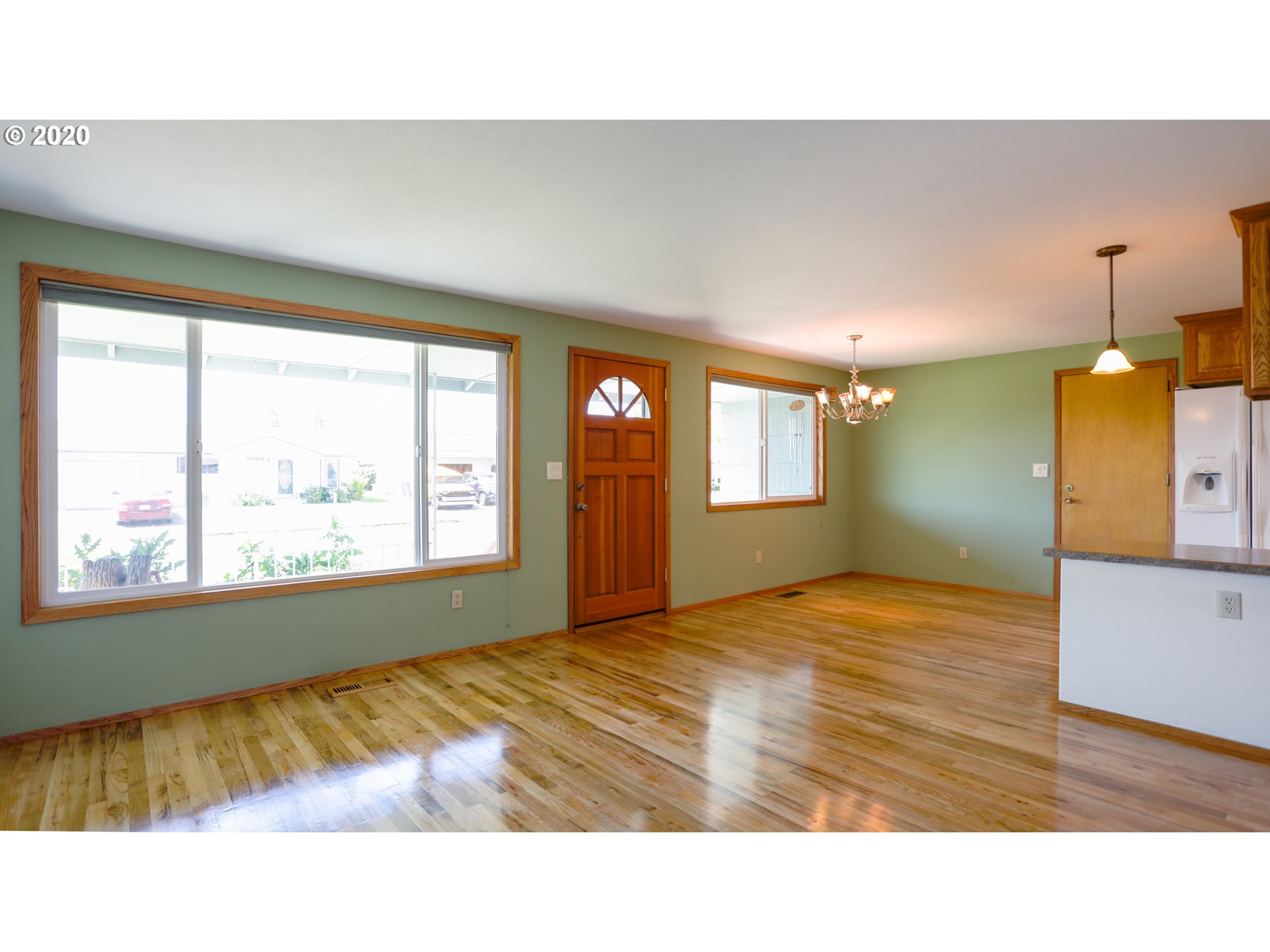 1830 Thompson Road Woodburn, OR 97071 - Photo 4 of 28 Gallery Image 4