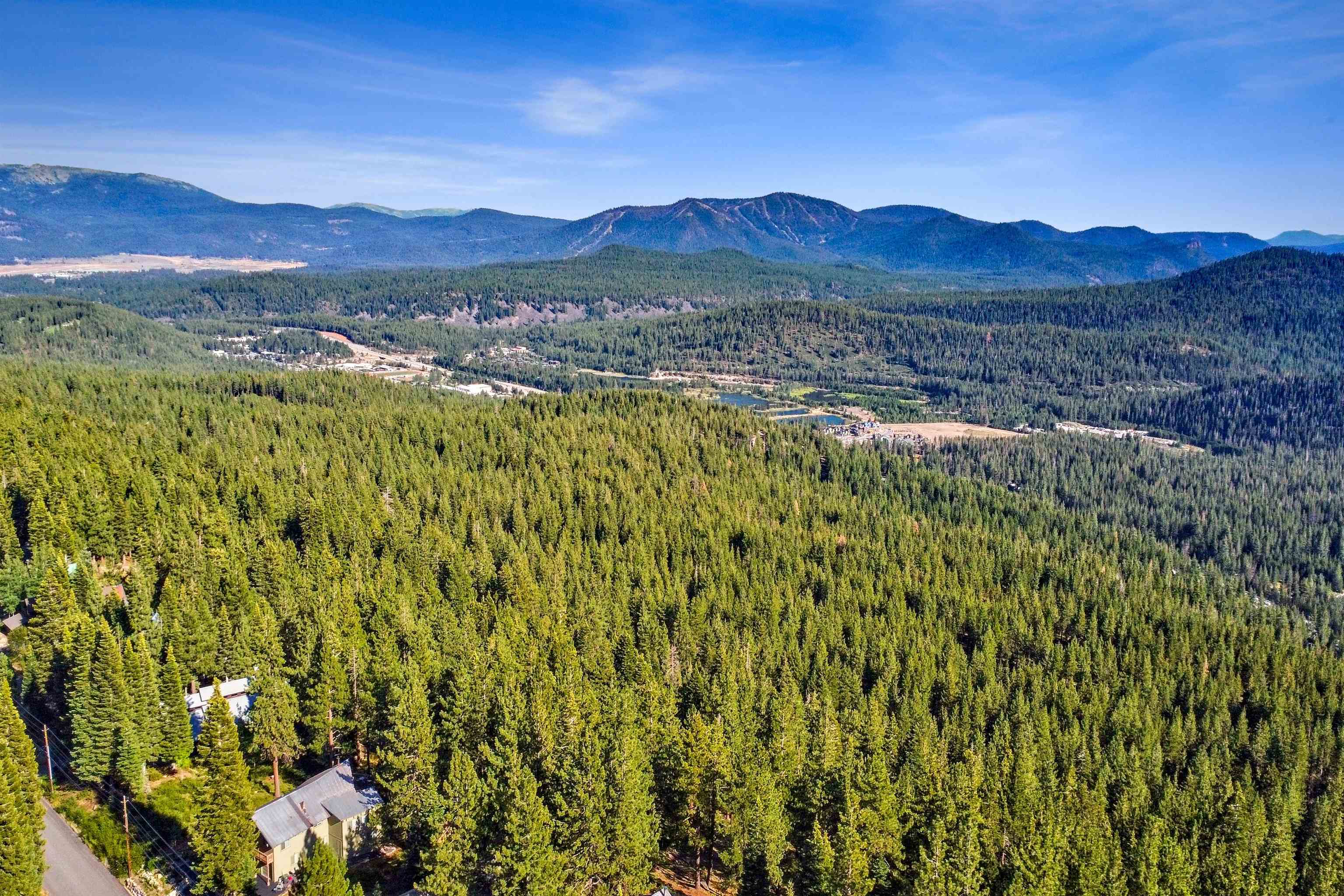 12005 Ski Slope Way Truckee, CA 96161 - Photo 25 of 26 a view of an mountain and a mountain