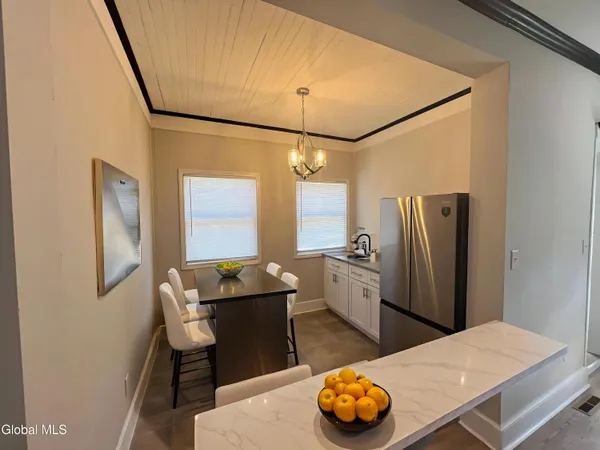 $1,750 | 1086 Wendell Avenue, Unit 1, Schenectady, NY 12308