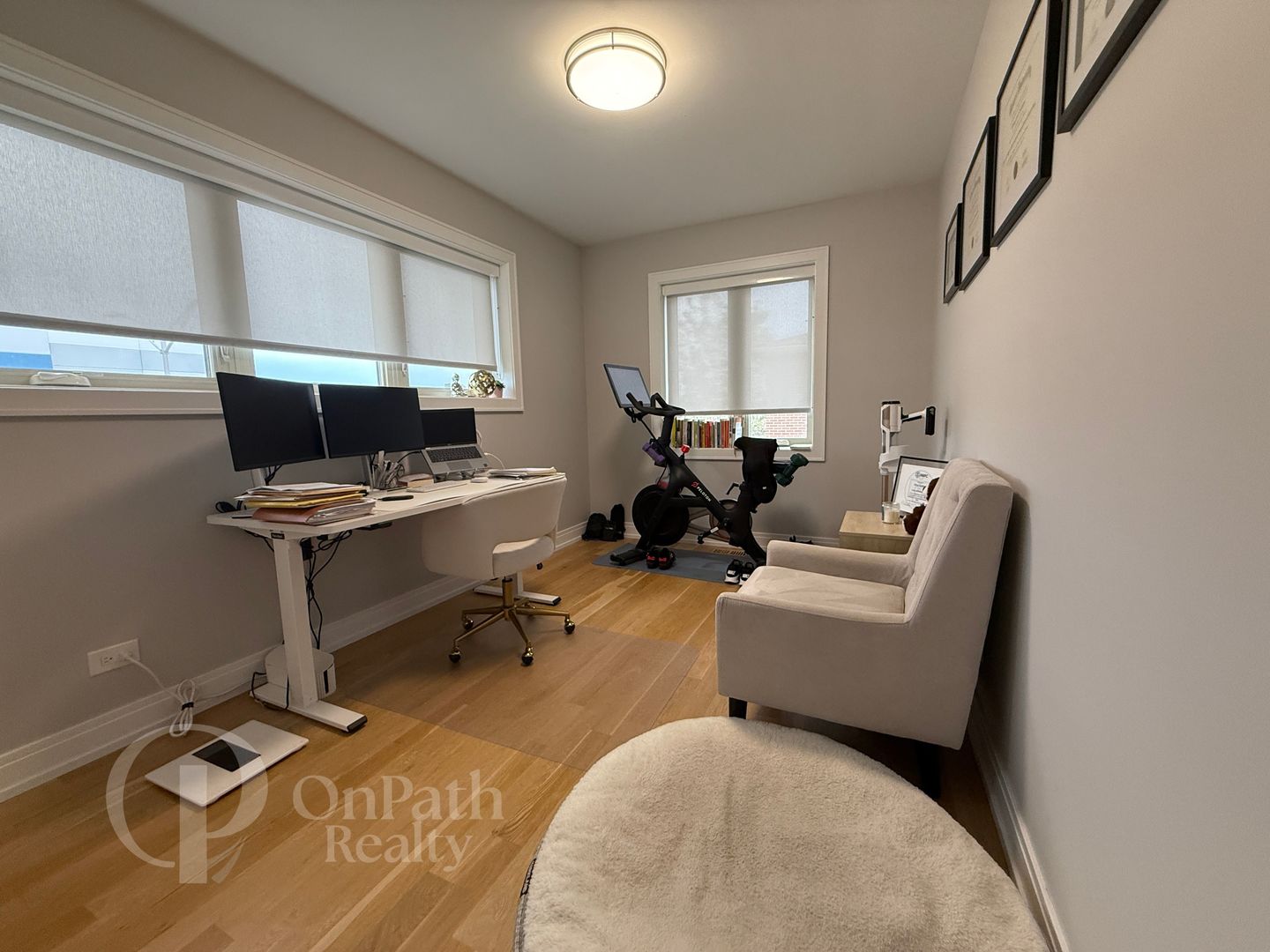6834 West 65th Street, Unit 1 Chicago, IL 60638 - Photo 16 of 20 a workspace with furniture and a window