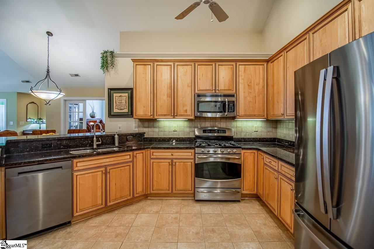 158 Grinders Circle Greer, SC 29650 - Photo 13 of 33
