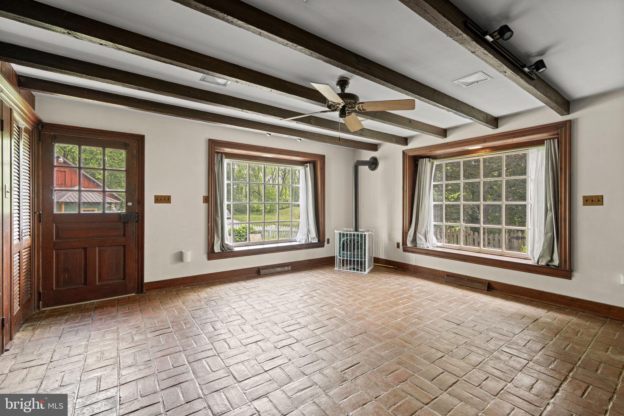 660 Stauffers Church Road Palmyra, PA 17078 - Photo 13 of 48