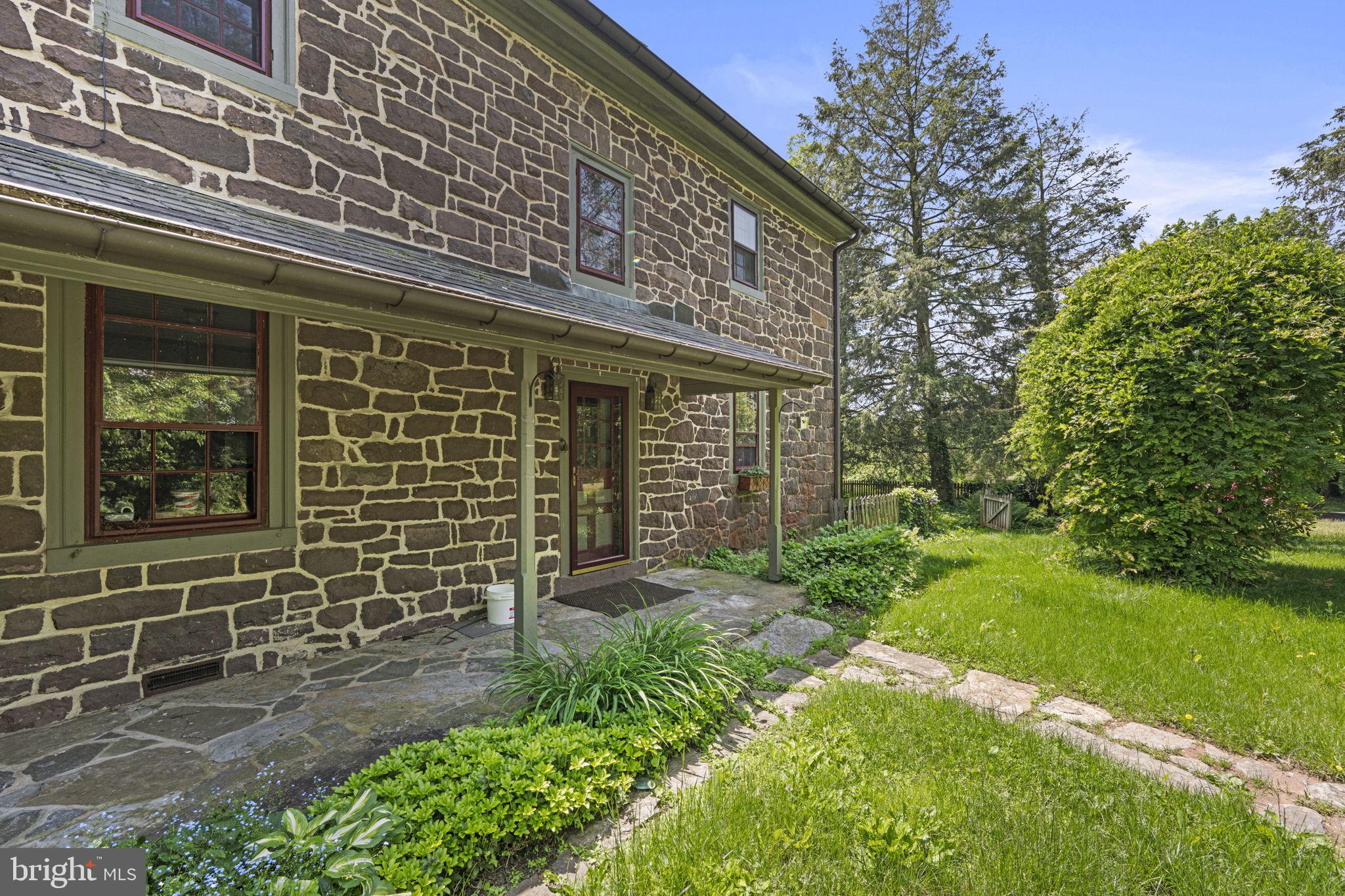 660 Stauffers Church Road Palmyra, PA 17078 - Photo 3 of 48