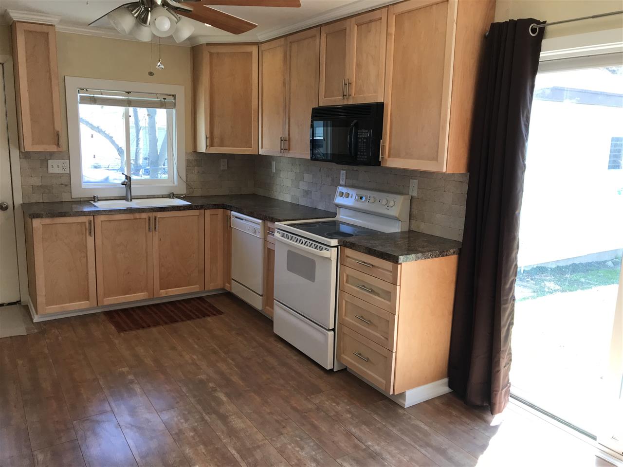 102 Pontiac Road Marquette Heights, IL 61554 - Photo 9 of 18 Gallery Image 9