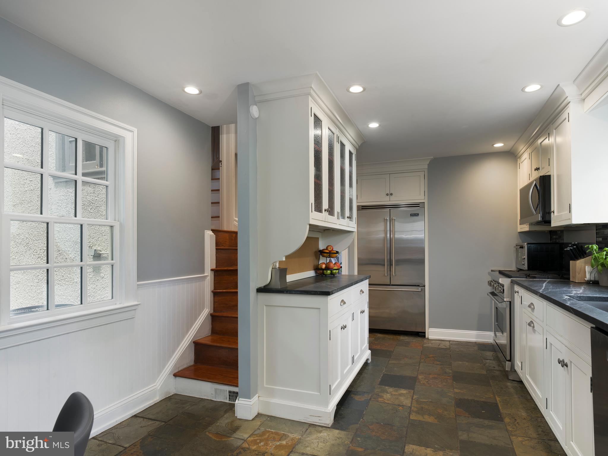 31 Snowden Road Bala Cynwyd, PA 19004 - Photo 10 of 36 Kitchen and Back Stairs