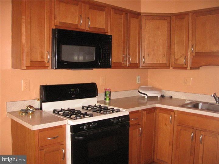 4002 Gideon Road Brookhaven, PA 19015 - Photo 5 of 13