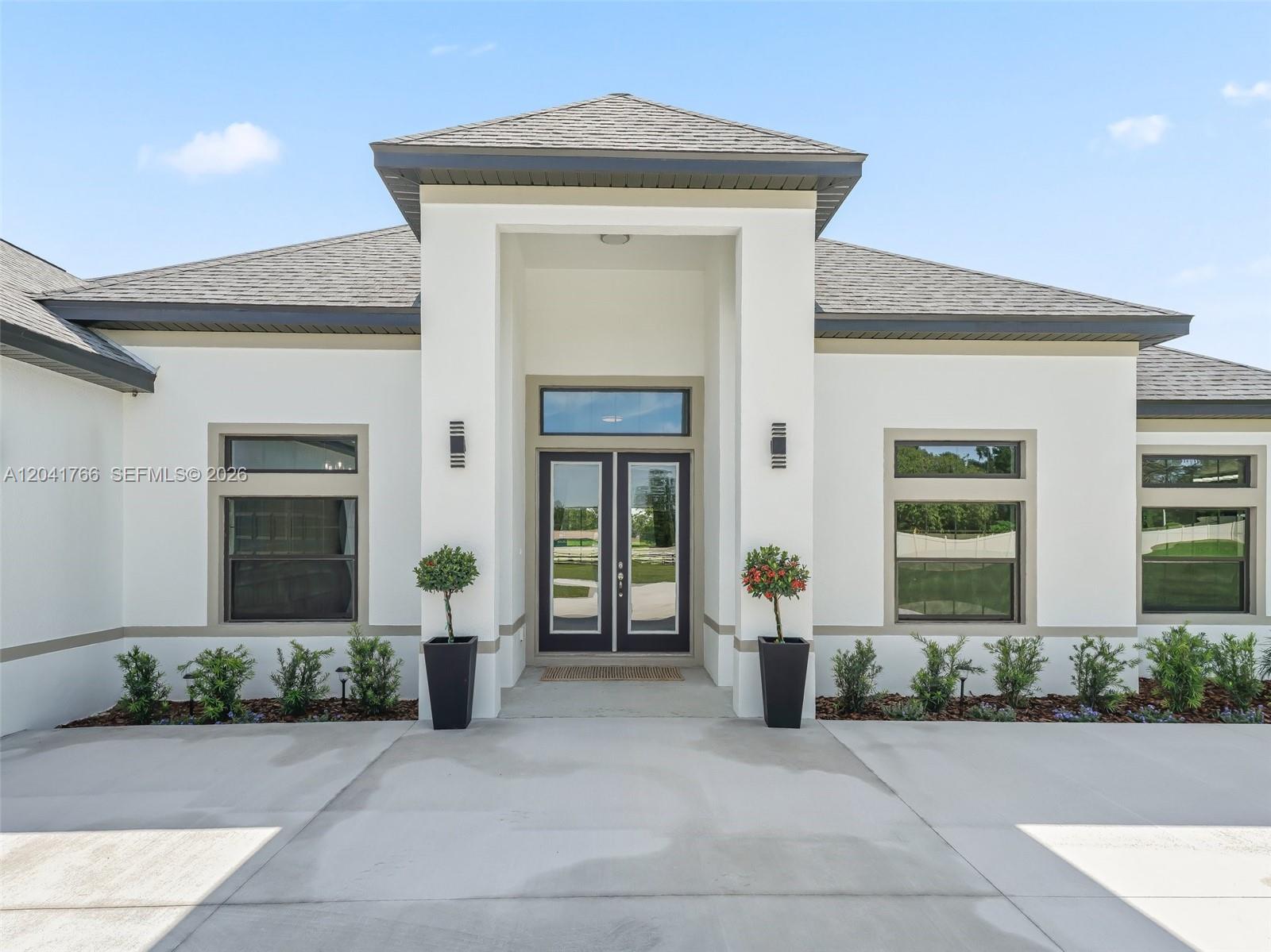 7041 Northeast 22nd Ct Road Ocala, FL 34479 - Photo 6 of 50