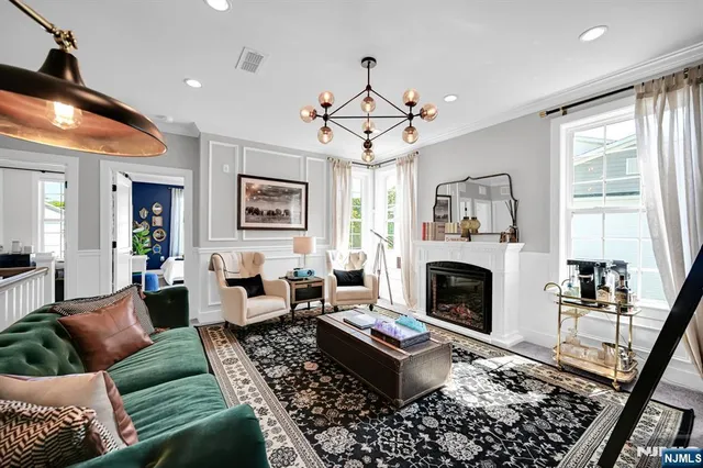 $815,000 | 130 Sequoia Drive, Cedar Grove, NJ 07009