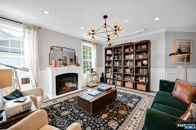 $815,000 | 130 Sequoia Drive, Cedar Grove, NJ 07009