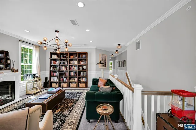 $815,000 | 130 Sequoia Drive, Cedar Grove, NJ 07009