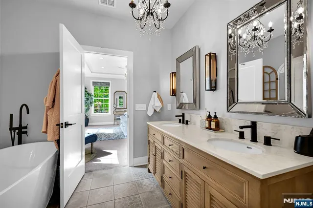 $815,000 | 130 Sequoia Drive, Cedar Grove, NJ 07009