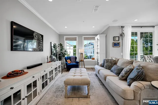 $815,000 | 130 Sequoia Drive, Cedar Grove, NJ 07009