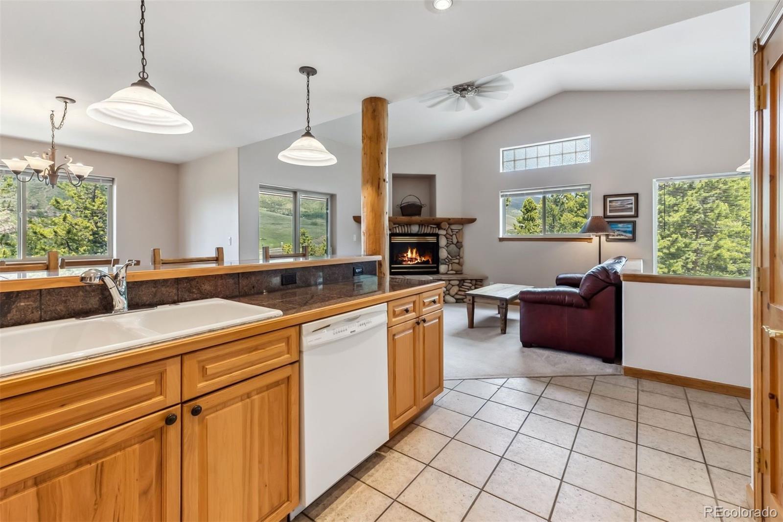 129 Lookout Ridge Drive Dillon, CO 80435 - Photo 8 of 27 Gallery Image 8