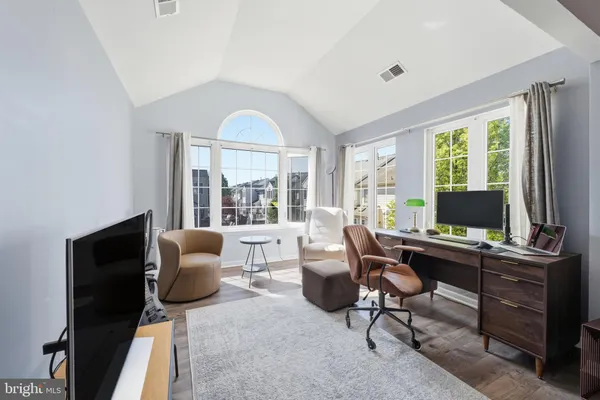 $770,000 | 25174 Whippoorwill Terrace, Chantilly, VA 20152