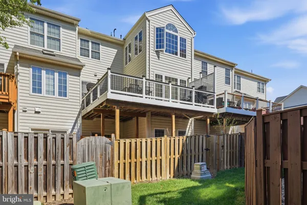 $770,000 | 25174 Whippoorwill Terrace, Chantilly, VA 20152