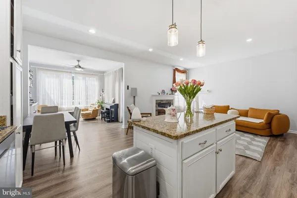 $770,000 | 25174 Whippoorwill Terrace, Chantilly, VA 20152