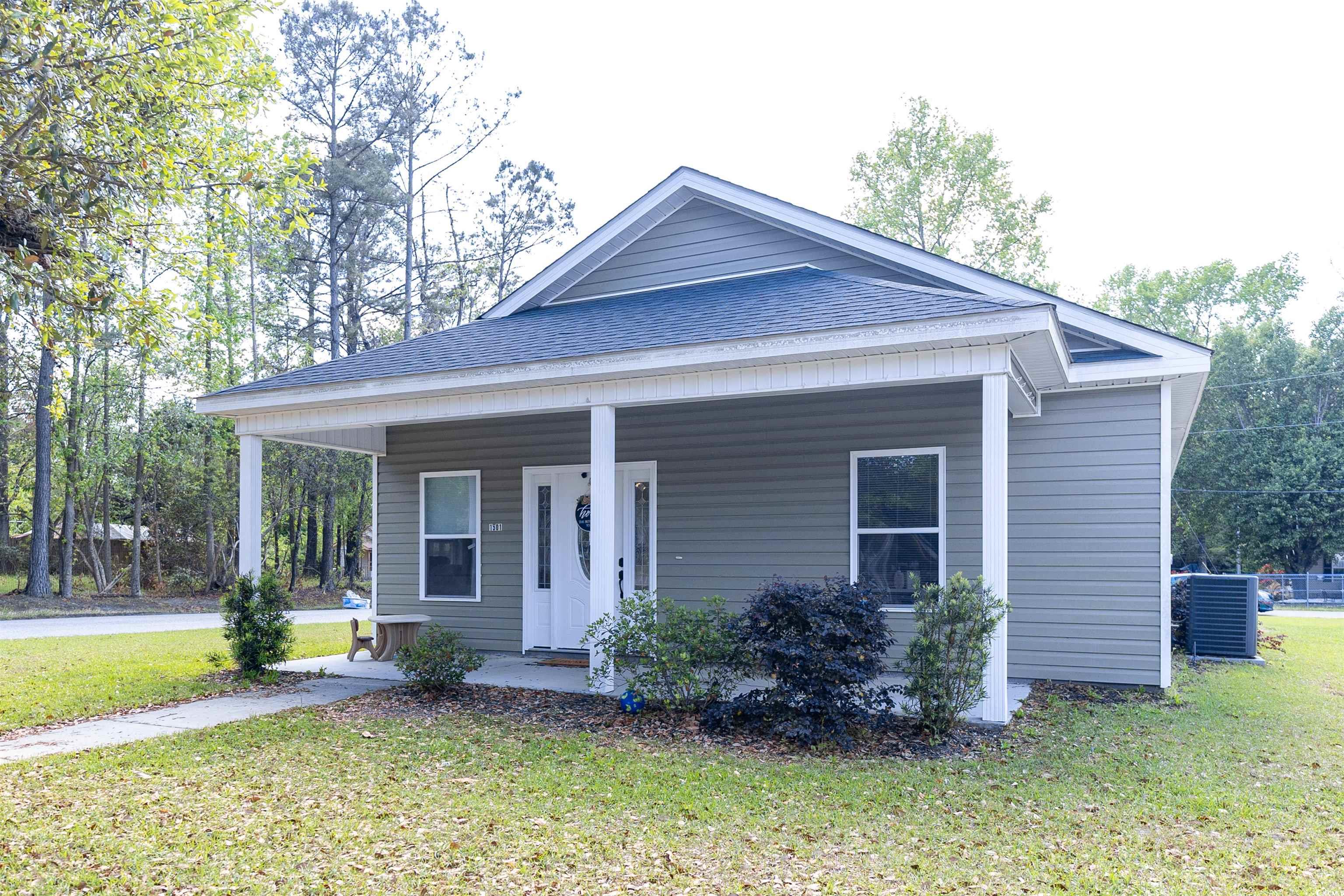 1501 Grainger Road Conway, SC 29527 - Photo 1 of 22 Bungalow-style house featuring a porch, a shingled