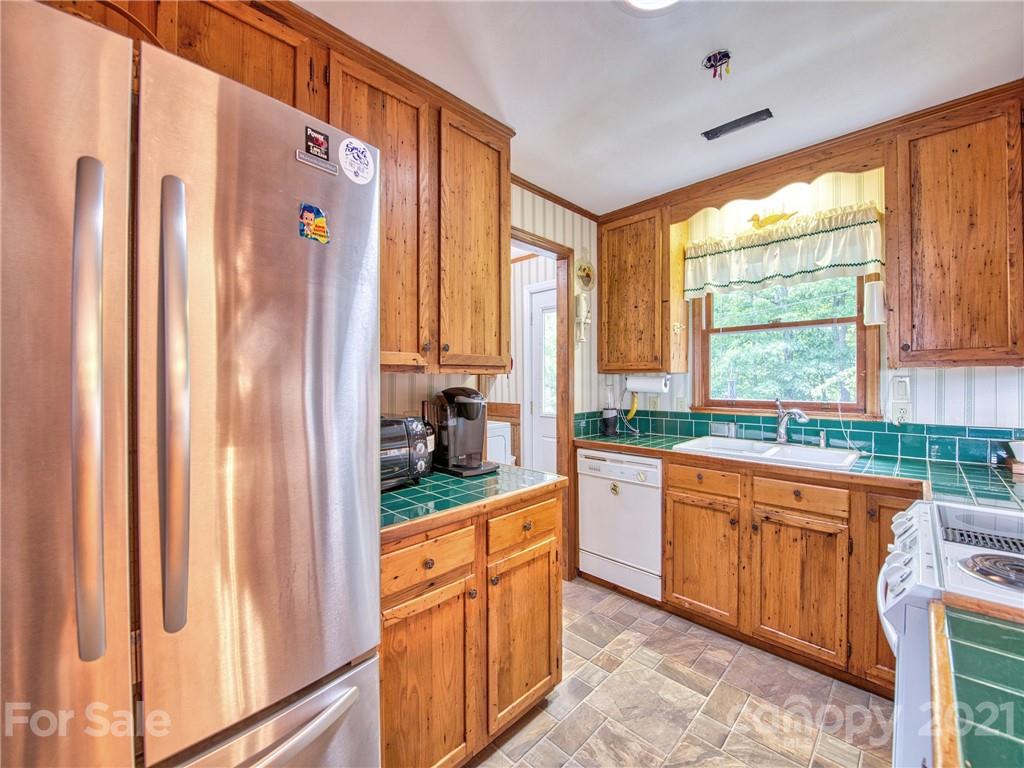732 Laurel Ridge North Maggie Valley, NC 28751 - Photo 14 of 46 Gallery Image 14