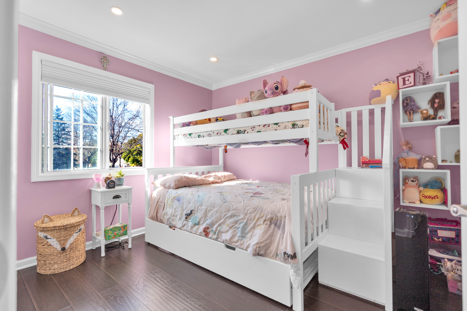 473 Le Parc Circle Buffalo Grove, IL 60089 - Photo 24 of 30 a bed room with a bed and a large window