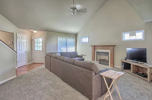 $2,350 | 2304 Blanche Lane, Champaign, IL 61822