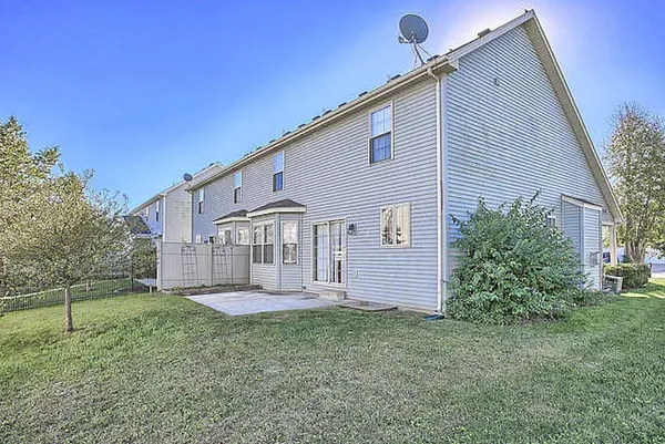 $2,350 | 2304 Blanche Lane, Champaign, IL 61822