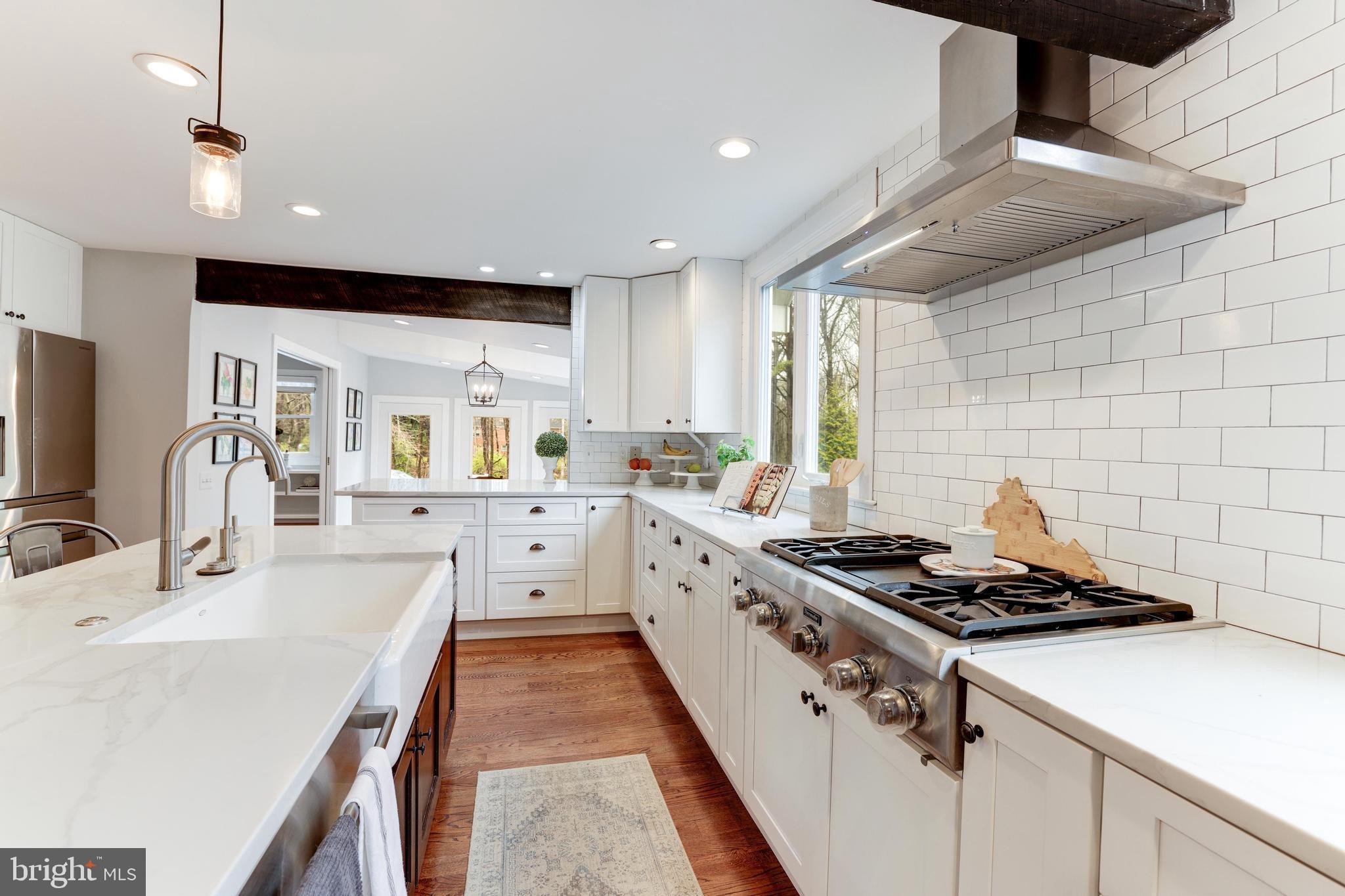 2223 Hunter Mill Road Vienna, VA 22181 - Photo 11 of 67