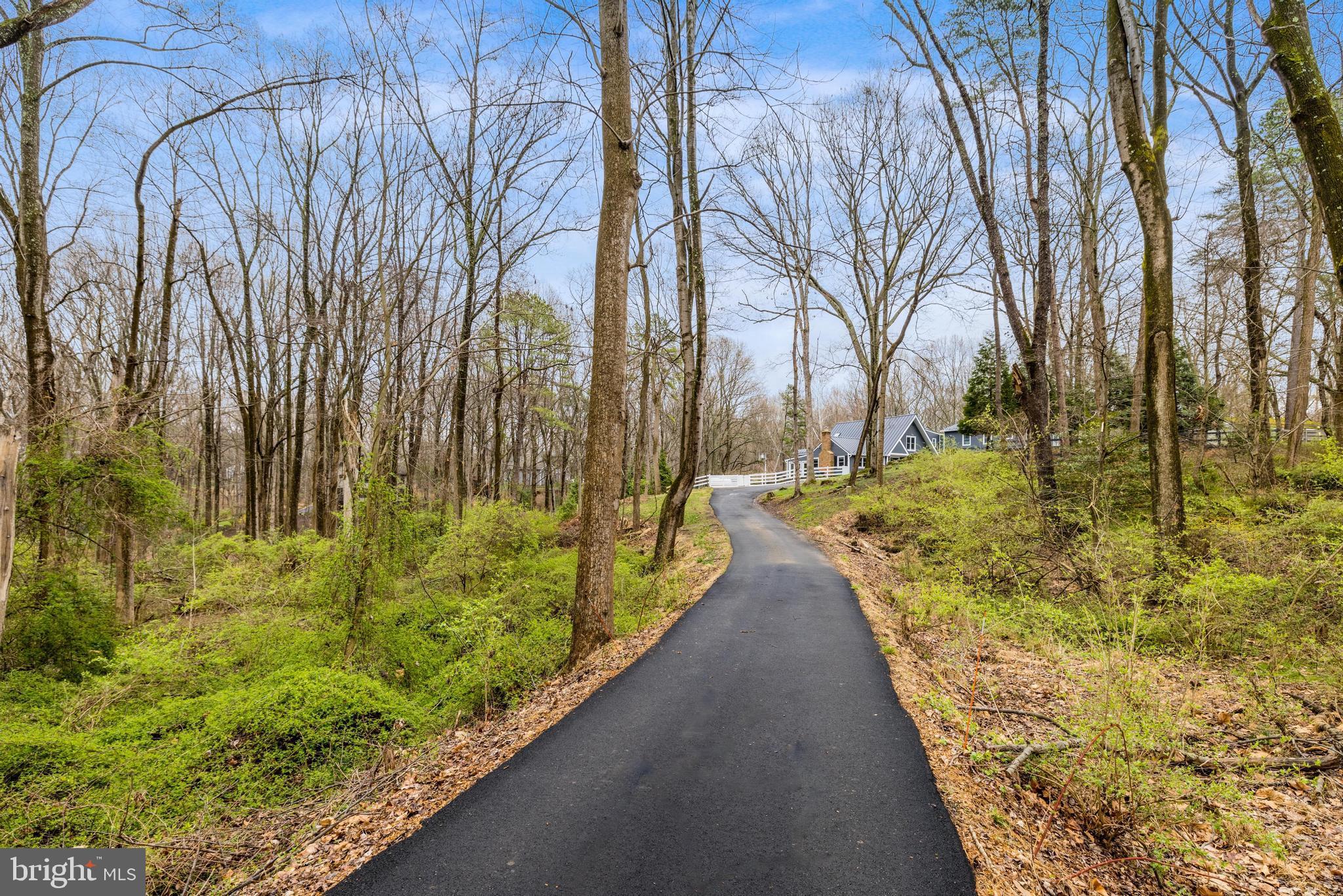 2223 Hunter Mill Road Vienna, VA 22181 - Photo 2 of 67