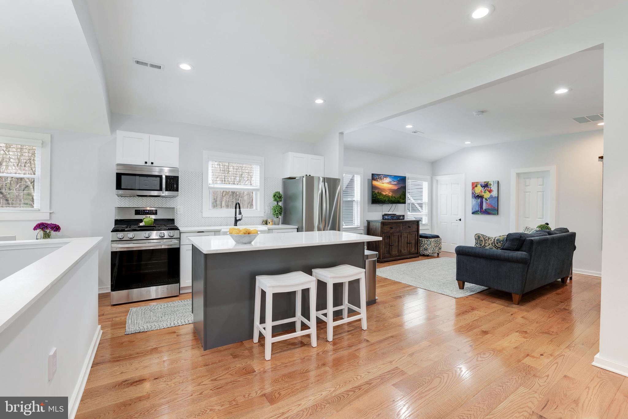 2223 Hunter Mill Road Vienna, VA 22181 - Photo 53 of 67 In-law Suite above garage-bedroom #5
