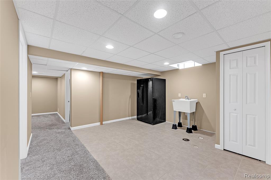 2178 Lagoon Drive Rochester Hills, MI 48309 - Photo 30 of 38