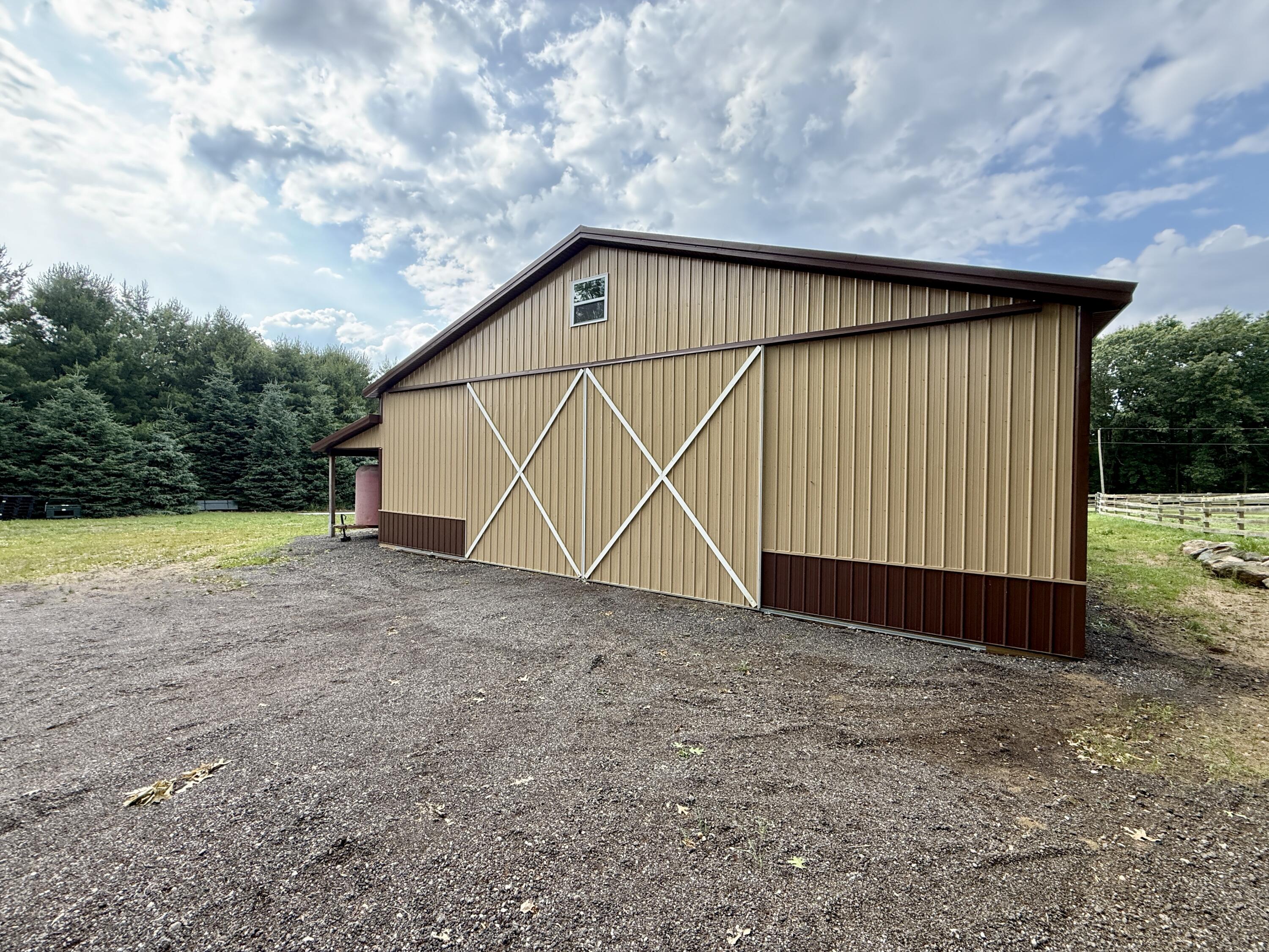 13955 Rattalee Lake Road Davisburg, MI 48350 - Photo 24 of 95 Pole Barn