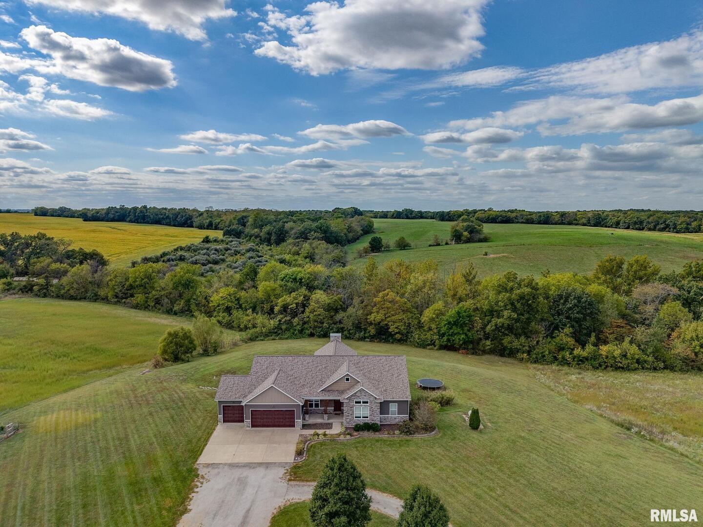71 Ehlers Road Campbell Hill, IL 62916 - Photo 25 of 70 a view of a city with an ocean