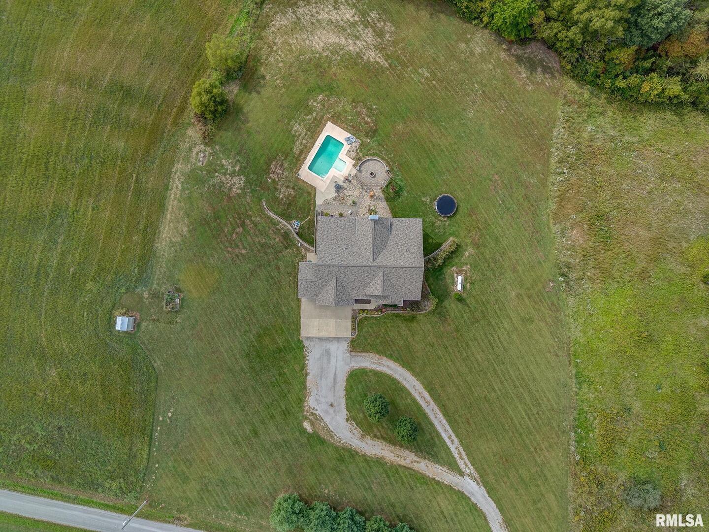 71 Ehlers Road Campbell Hill, IL 62916 - Photo 27 of 70 an aerial view of a house with a yard