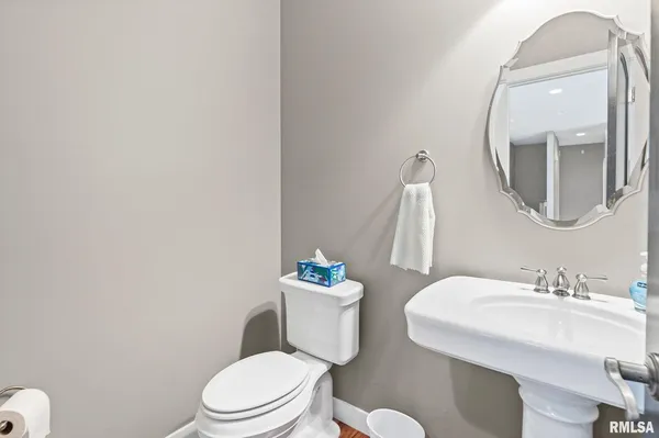 $639,900 | 71 Ehlers Road, Campbell Hill, IL 62916