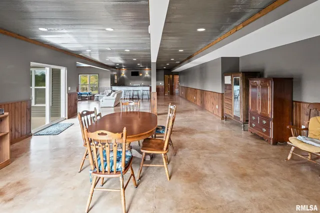 $639,900 | 71 Ehlers Road, Campbell Hill, IL 62916