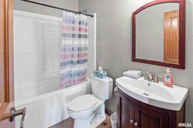 $639,900 | 71 Ehlers Road, Campbell Hill, IL 62916