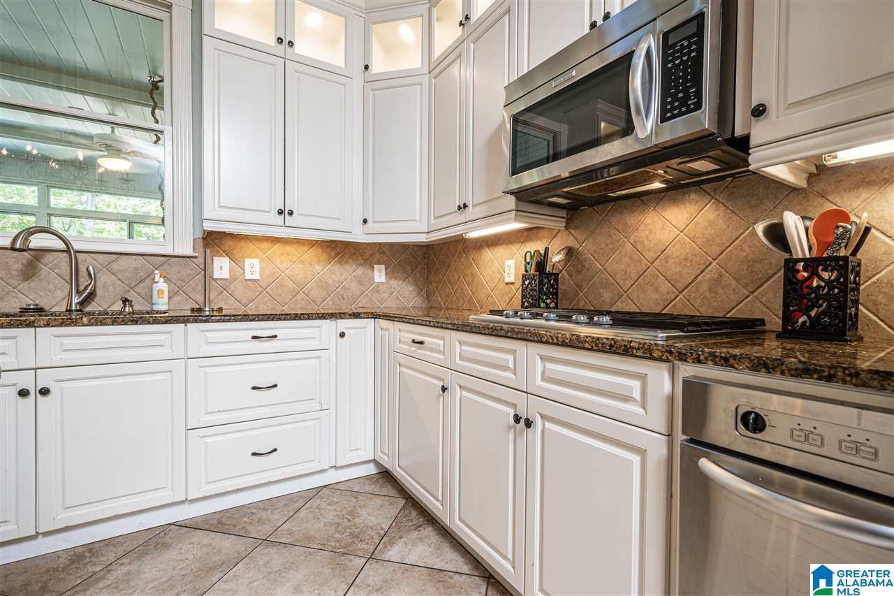 151 Weatherly Way Pelham, AL 35124 - Photo 12 of 42
