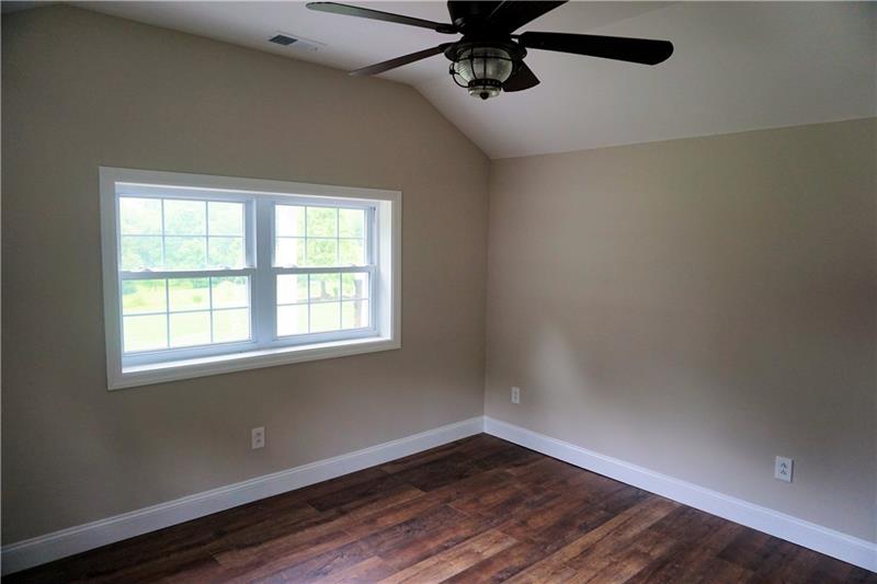 211 Ridge Avenue Freedom, PA 15042 - Photo 10 of 15
