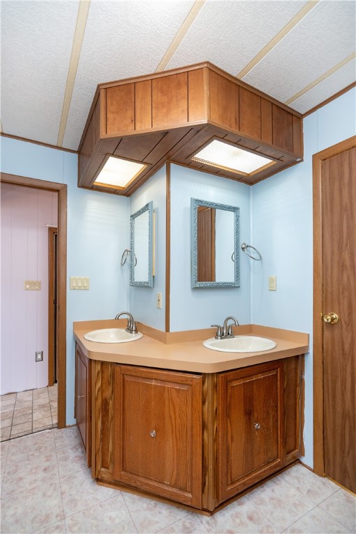 12 Lane D Coventry, RI 02816 - Photo 15 of 17