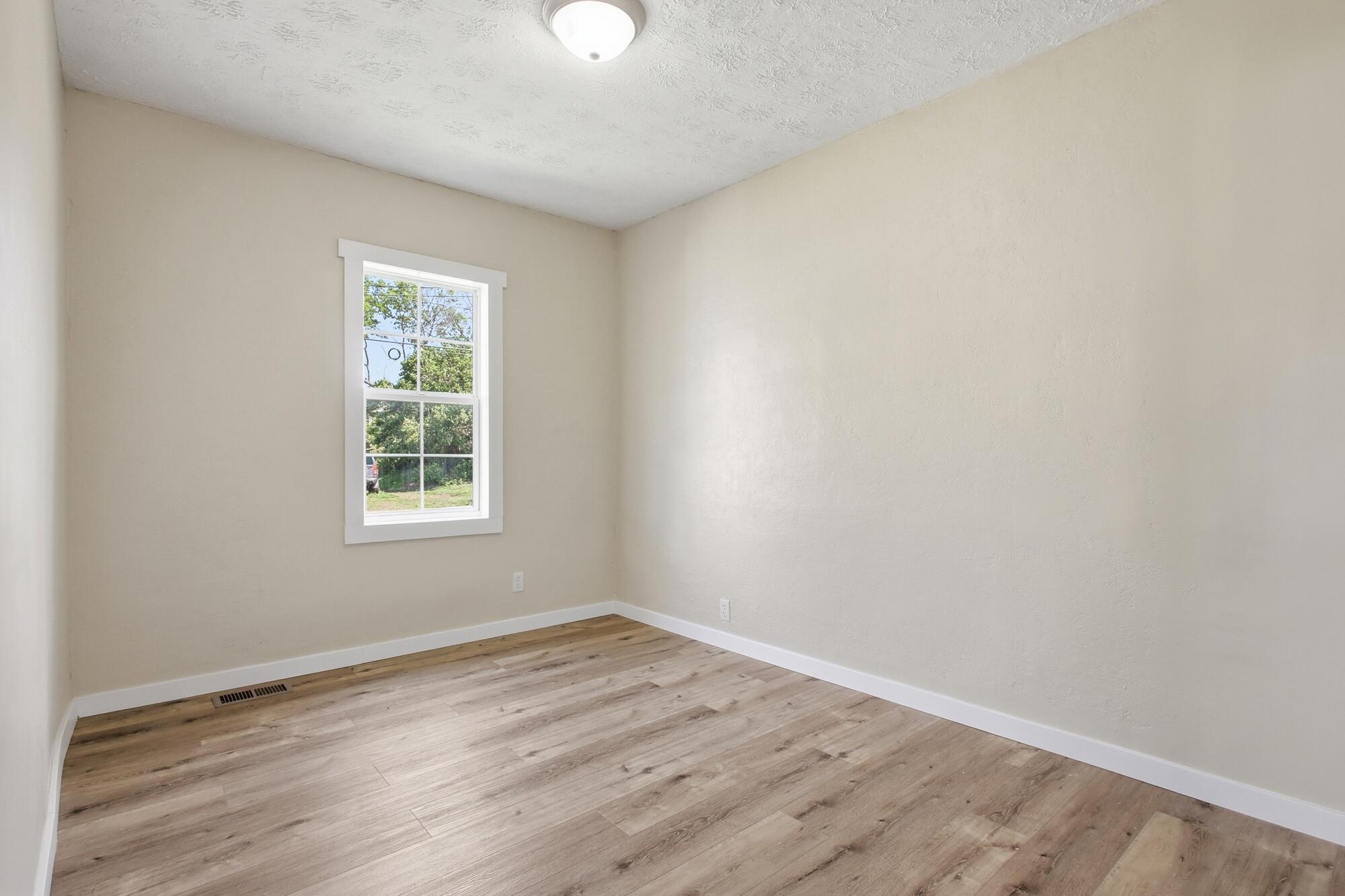 151 Kinnane Avenue Springfield, OH 45505 - Photo 18 of 33