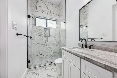 $1,549,000 | 3209 McCulloch Circle, Houston, TX 77056