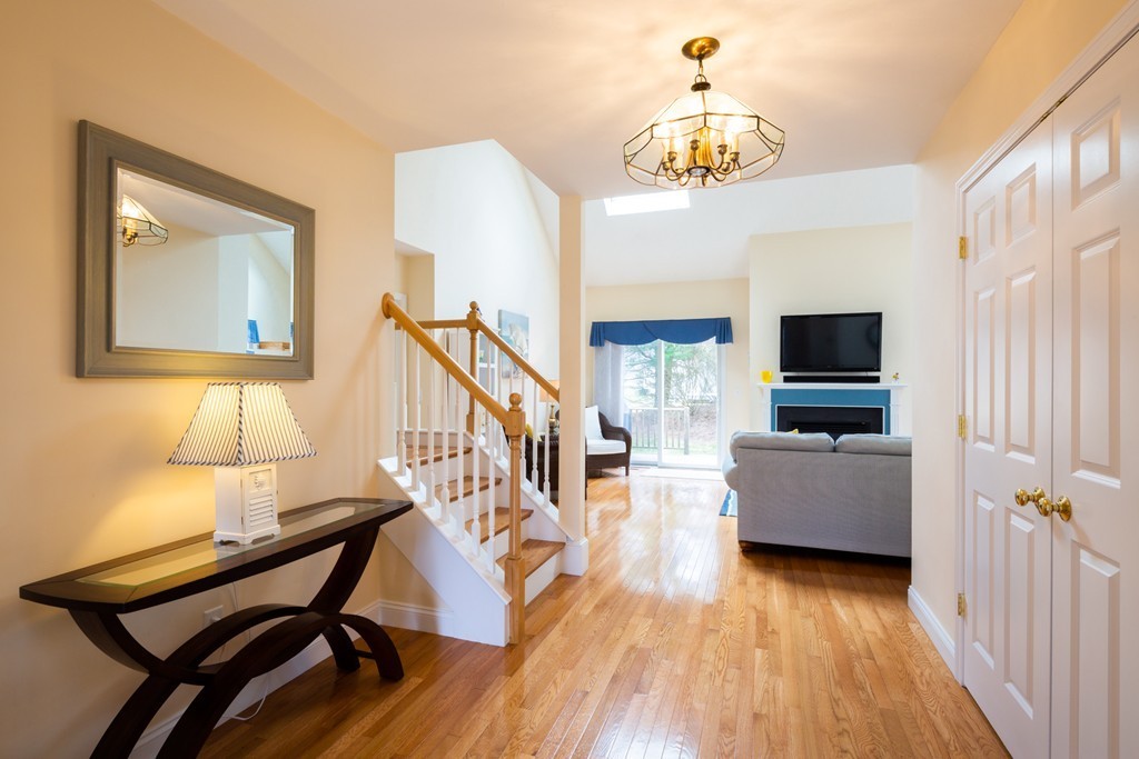 49 Stratford Ridge, Unit 49 Mashpee, MA 02649 - Photo 3 of 25 Gallery Image 3