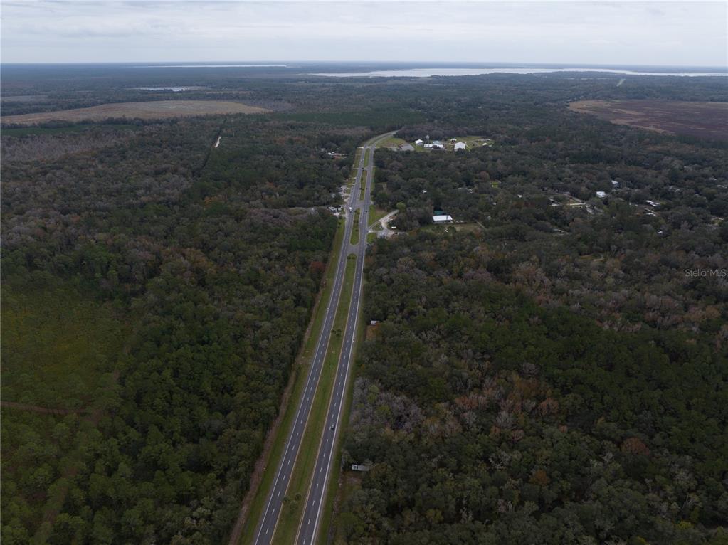 441 Micanopy Micanopy, FL 32667 - Photo 9 of 13 a view of a bathroom