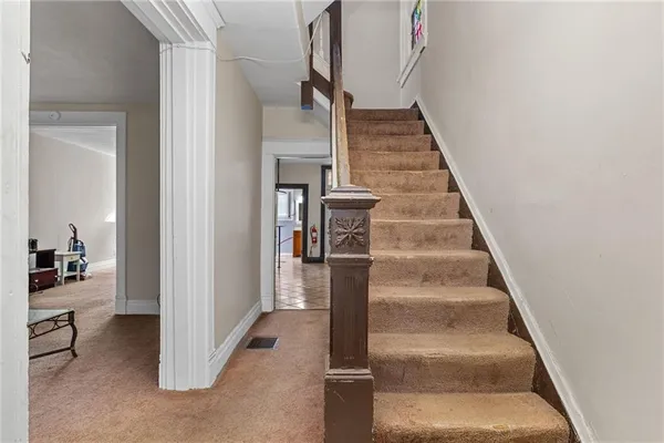 a view of entryway and hall